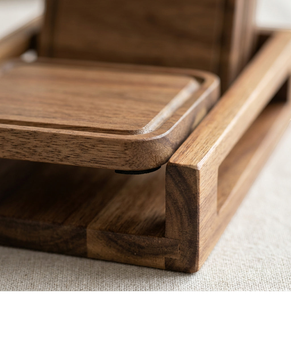 Xbvng Rounded Rectangle Acacia Wood Coasters Four Piece Walnut with Holder - Detail view